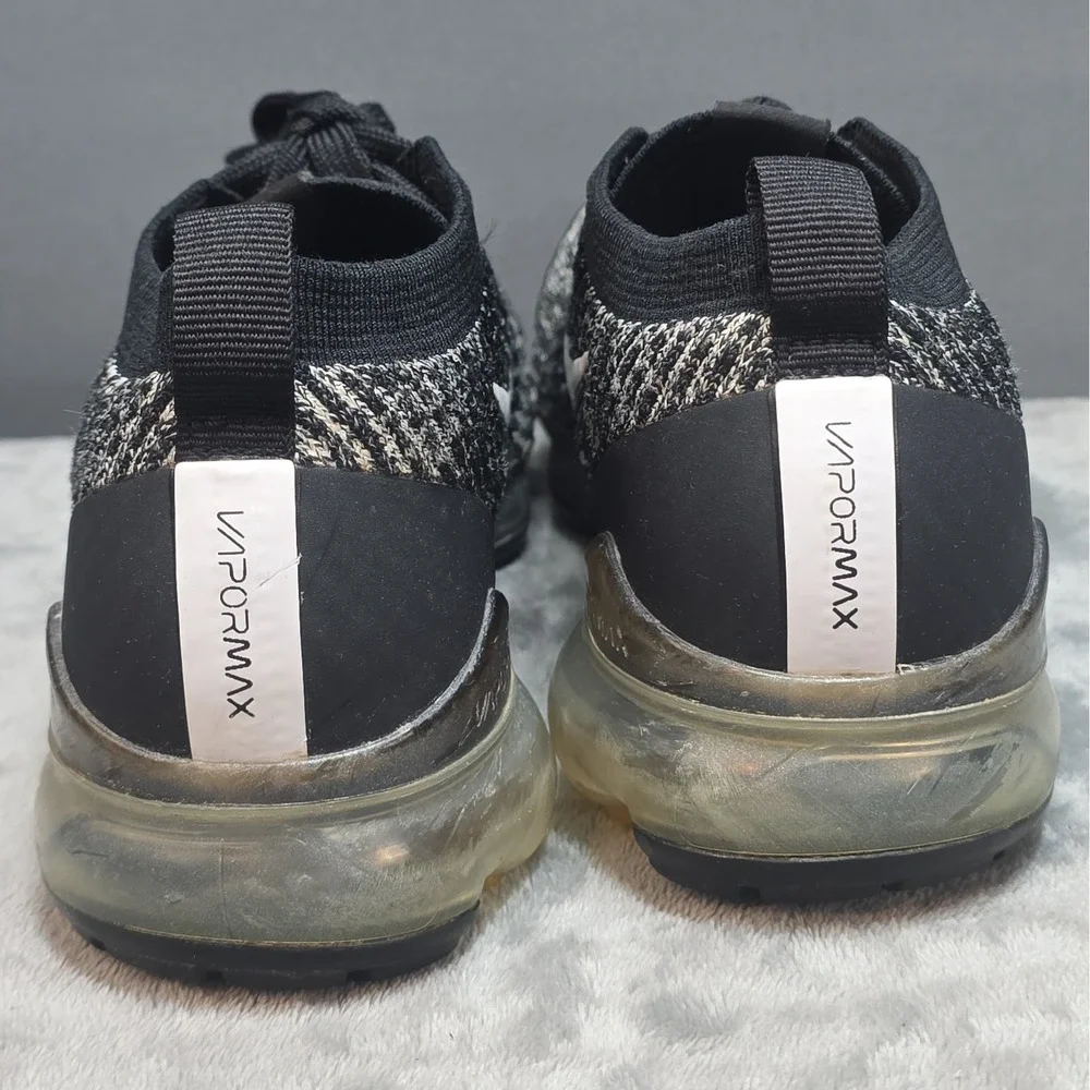Size 7 - Nike Air VaporMax Flyknit 3 Oreo W